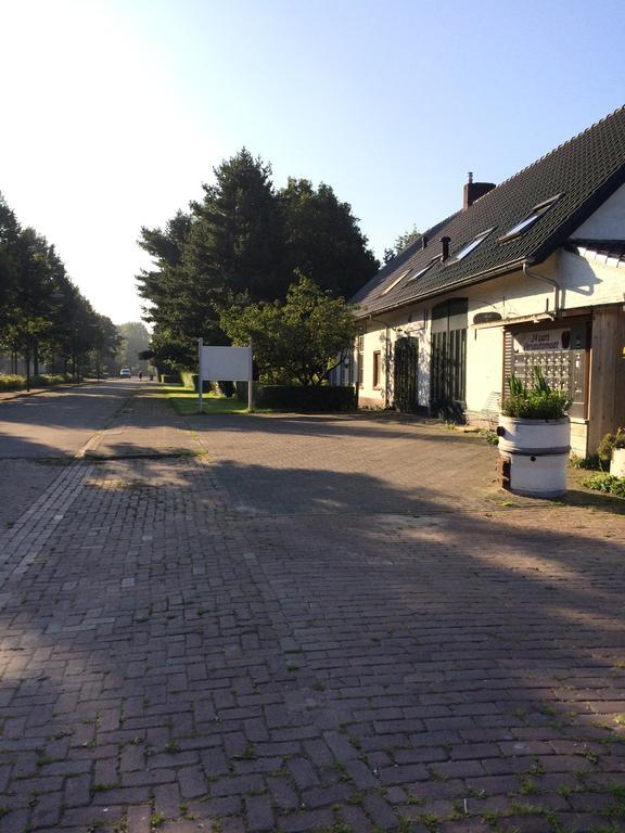 B&B De Laarhoeve Waalre Bagian luar foto