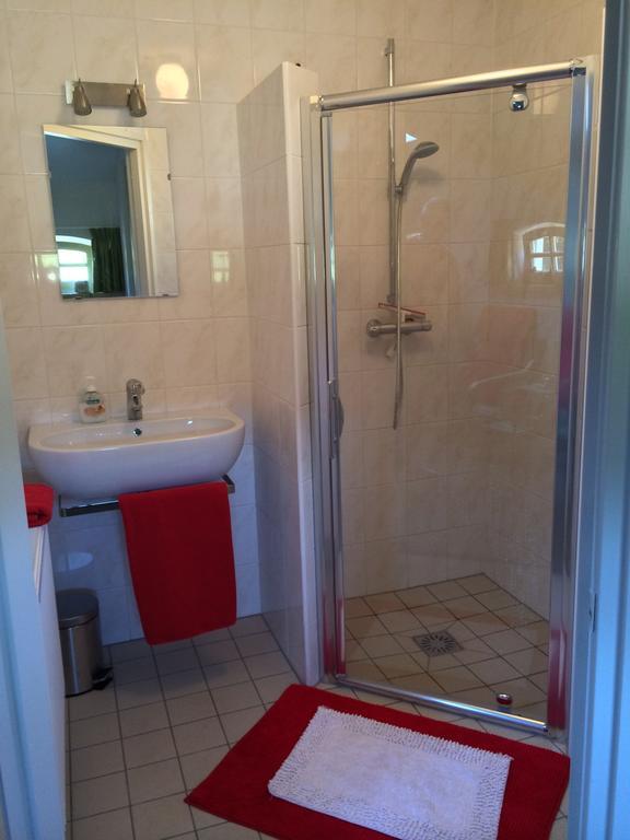 B&B De Laarhoeve Waalre Ruang foto