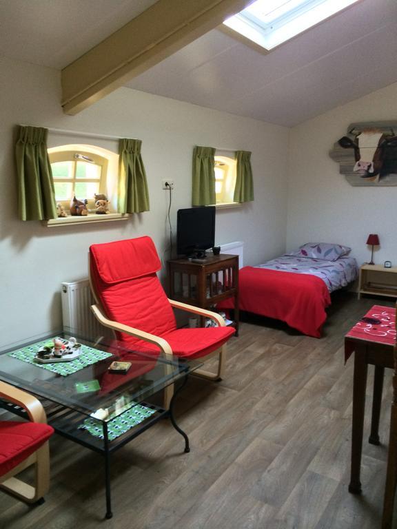 B&B De Laarhoeve Waalre Ruang foto